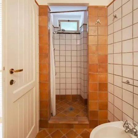 La Piccola, Apartment *
