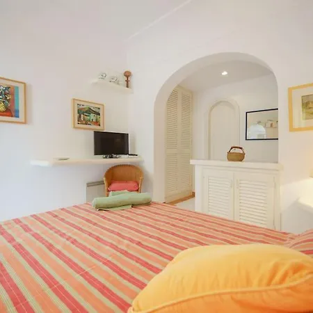 La Piccola, Apartment *